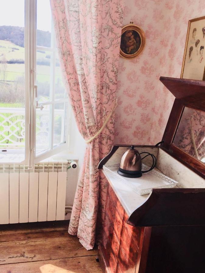 Bed and Breakfast Chateau De Perpezat Apchat Экстерьер фото